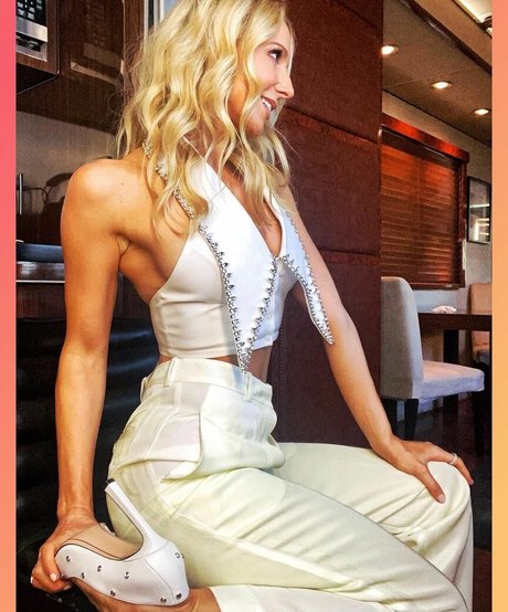 sexy thong onlyfans sexy naked pictures