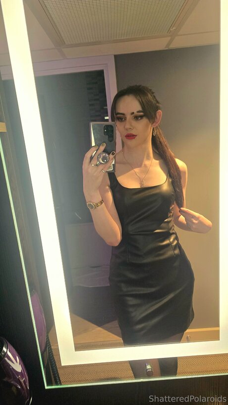 shatteredpolaroids model porn picture