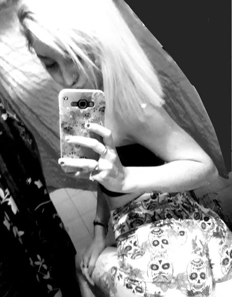 rrubia2022 hd pornstar image