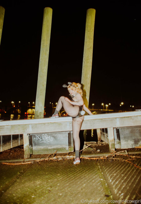 charlioface erotic model picture