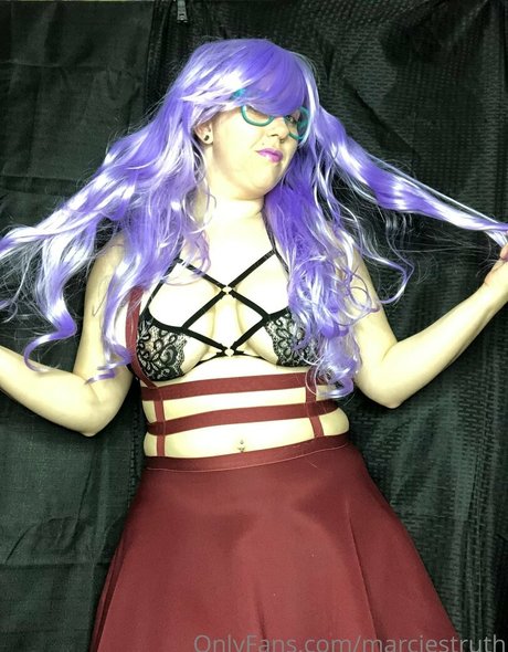 marciestruth model hd photo