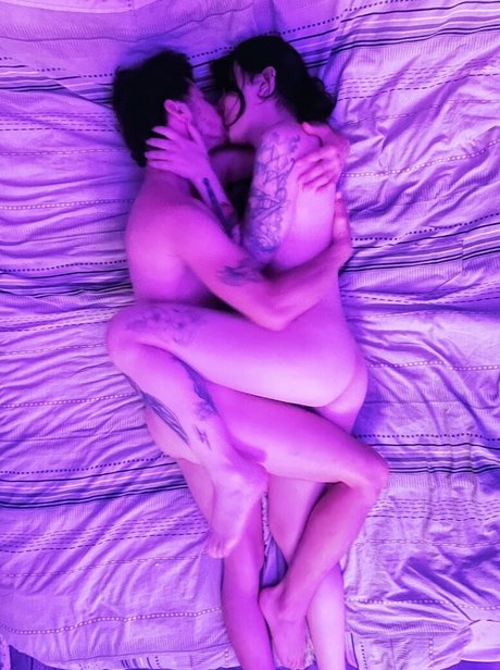 Ljpizza model adult img