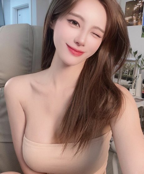 ajn2_ pretty model images