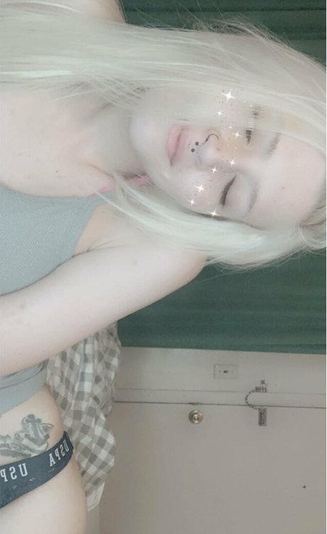 cherrylemonade22 model porn pic