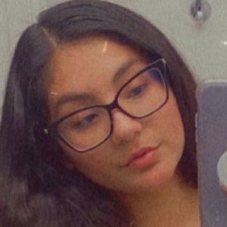 female popular onlyfans exclusive pic