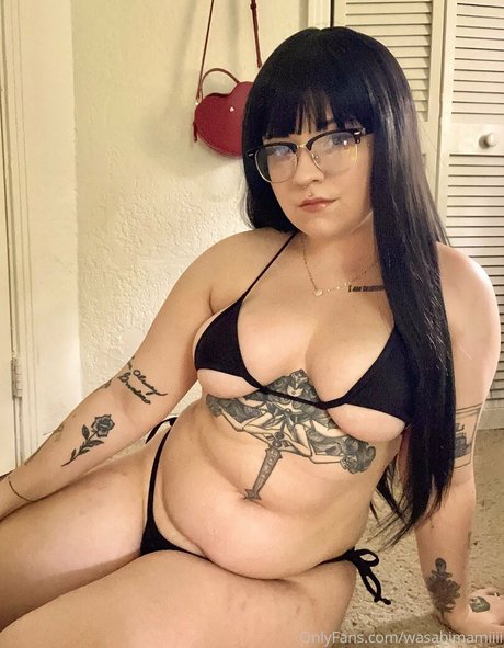 girl on girl onlyfans xxx images