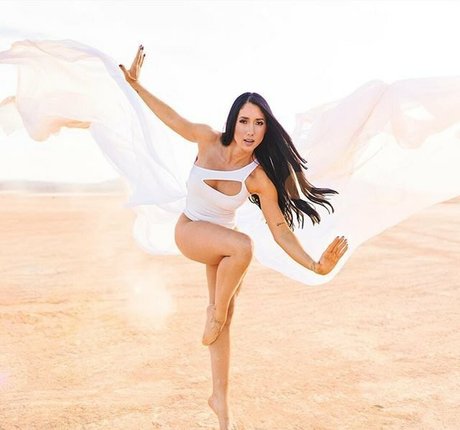 leahshines star high quality pictures