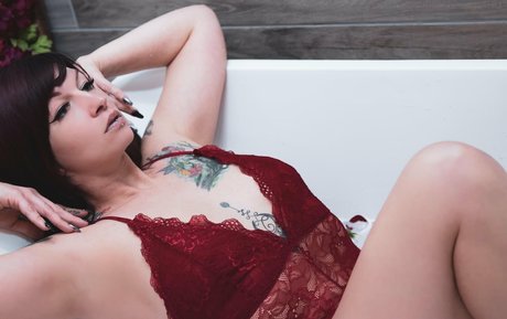 prissykrissy86 beautiful model archive