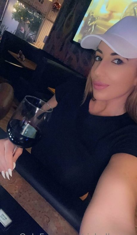 richelleryan nude pornstar image