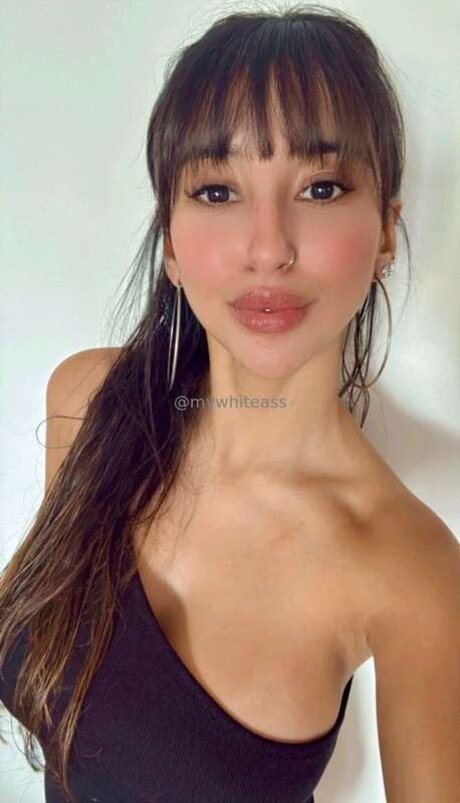 Yourwhiteass star porn picture