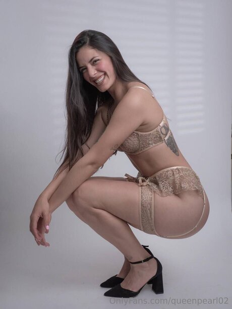 Queenpearl02 model exclusive pictures