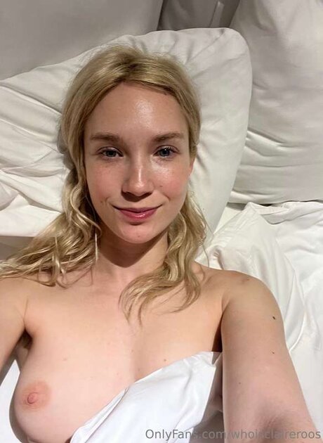 Whoisclaireroos model pornographic image