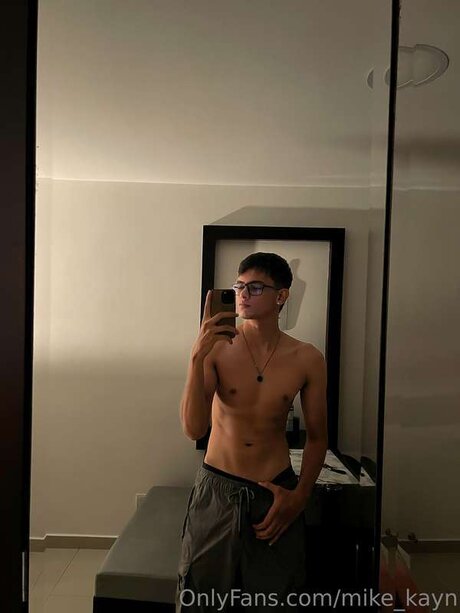 Mike Kayn model high quality images