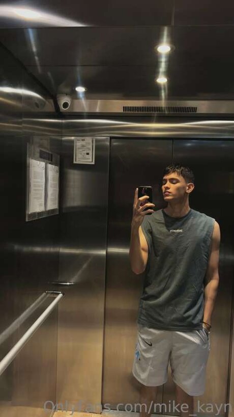 Mike Kayn pornstar free pic