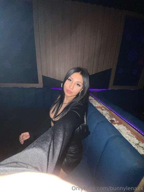 Its Emilyy art model image