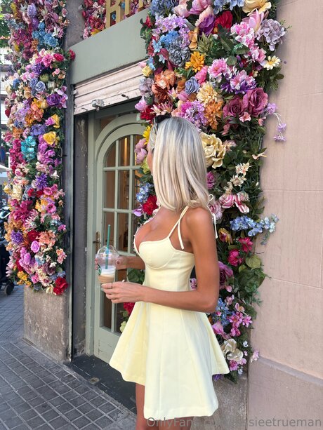 Jessieetrueman nudes pornstar archive