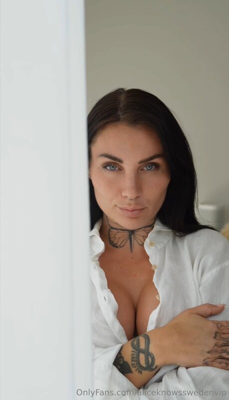 Comewithalicevip Profile