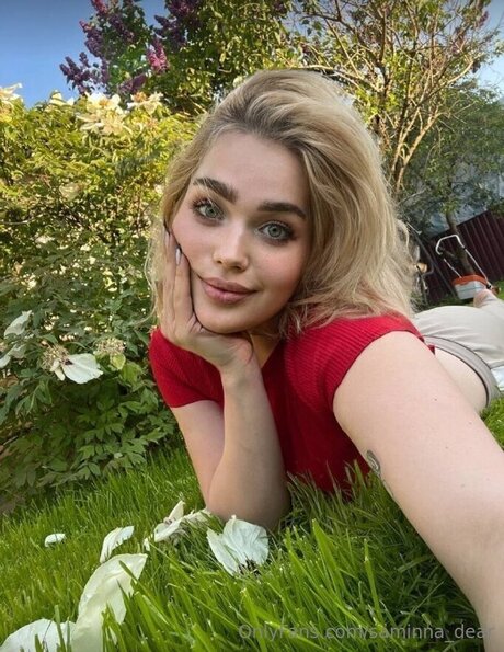 Saminna Dear beautiful star pics