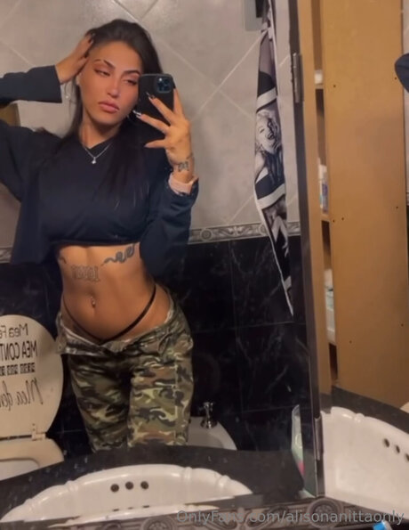 Alisonanittaonly porn model img