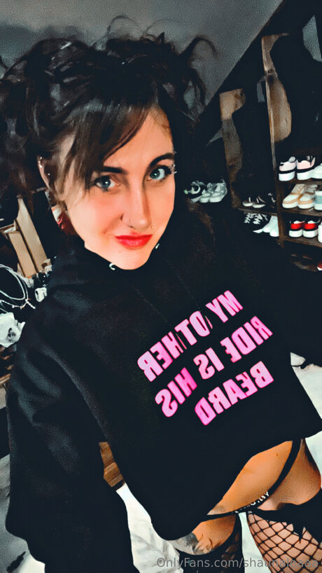 Shaunaleaaa hot pornstar picture