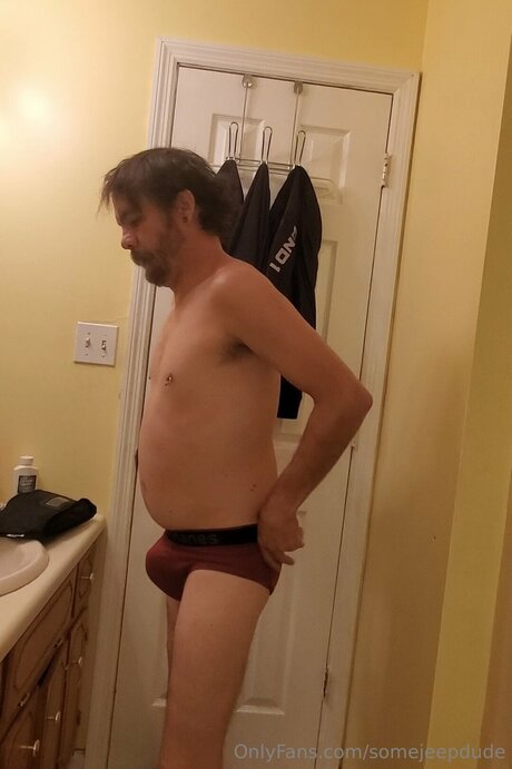 Somejeepdude model hd picture