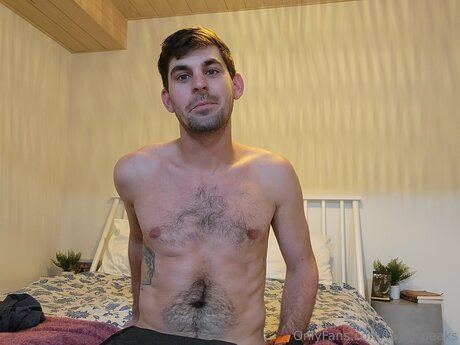 Taylorpeaks model nude galleries