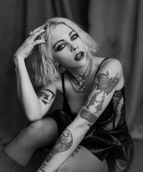 Heather Baron Gracie hot star galleries