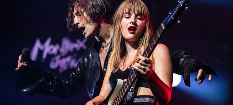 Vic De Angelis perfect actress picture