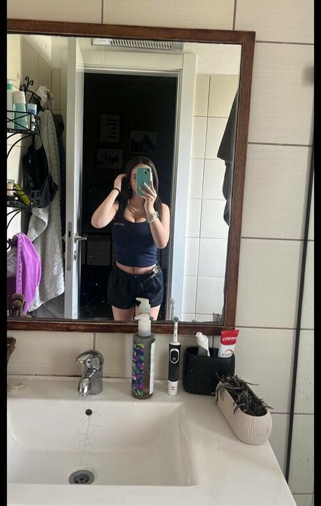 Pelegsaar pretty star pic