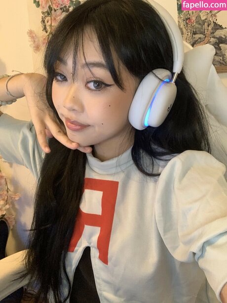 ursungirl model art galleries