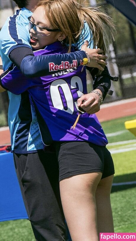 ursungirl model pretty img