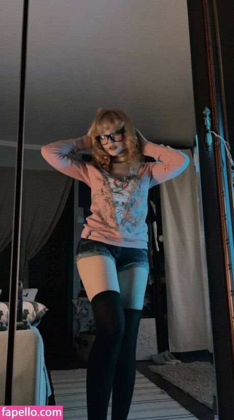 trans teen onlyfans nude picture