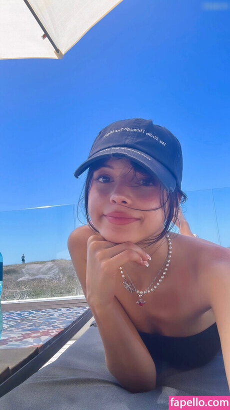 Nina Chuba model sexy photo