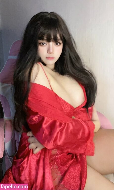 Homare Komiya model naked pictures