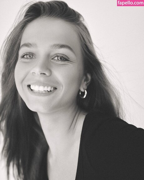 uniform onlyfans hd img