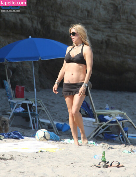 T a Leoni model sexy gallery