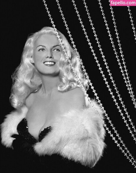 Vintage English Pinups star sex images