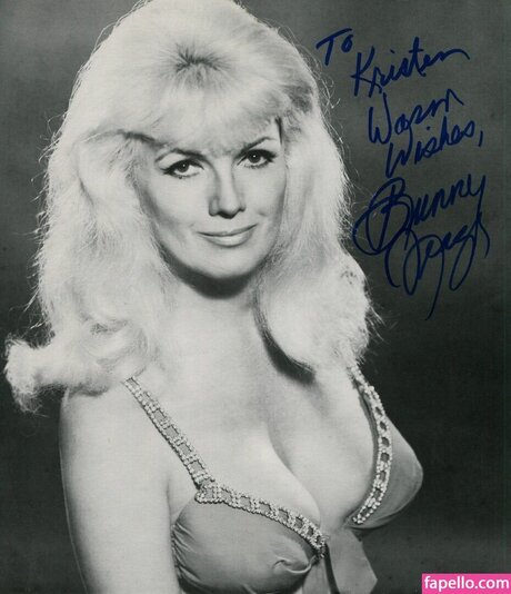 thick girls onlyfans erotic pic