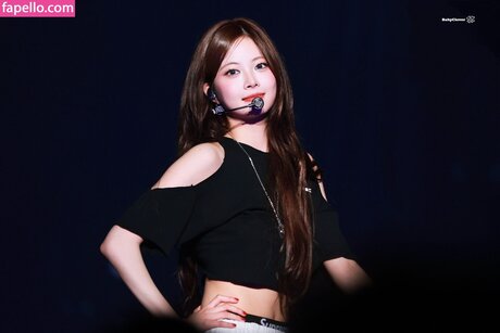 Hong Eunchae_ star nudes pics