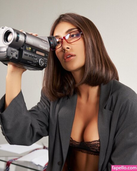 Defendi Diana pretty model image