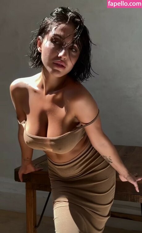 Alice Mamonova Profile