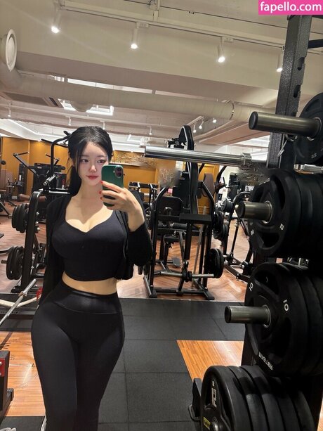 banseozi model naked gallery