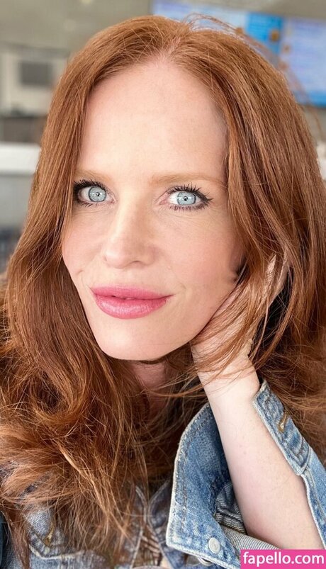 Rebecca Mader exclusive model images