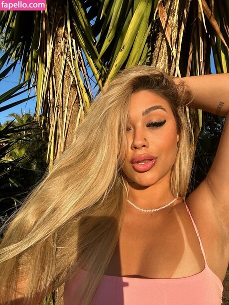 Yris Padilha model free pics