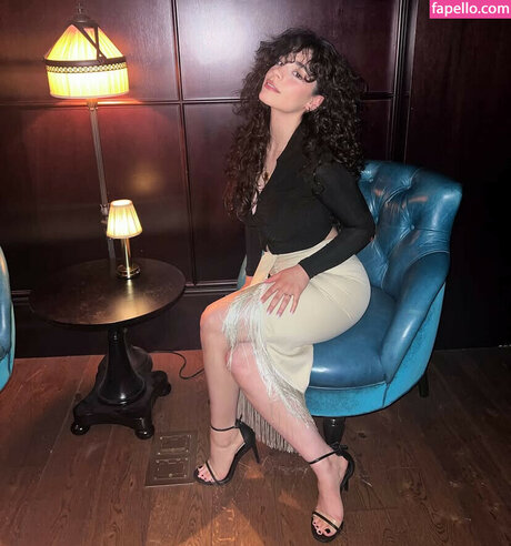 ayaattt sexy actress img