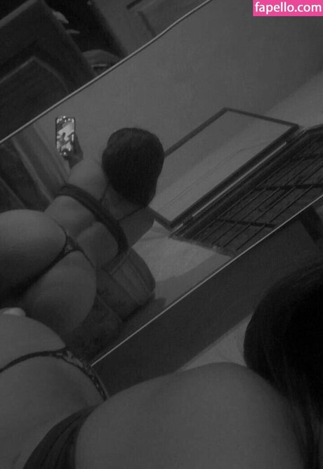 milii01 ok pornstar sexy picture