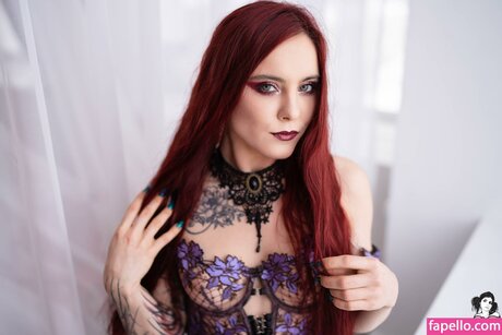 Marryjies model naked pic