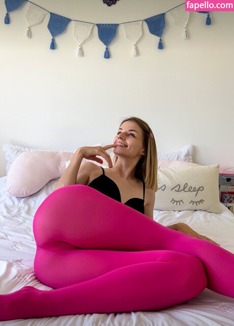 Irina Baker model art photo