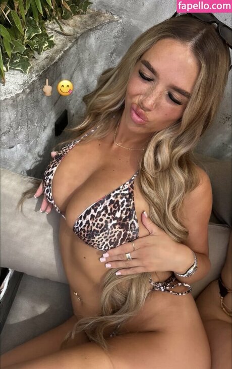 Francesca Martin erotic actress pictures