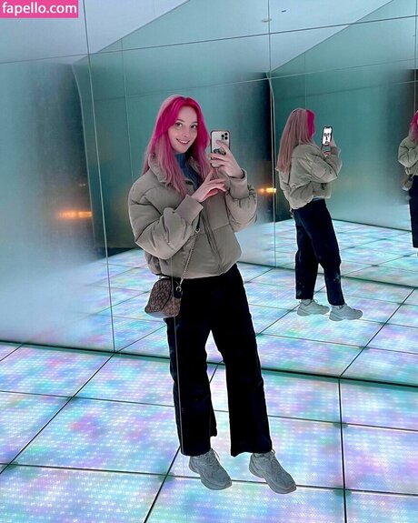 Bubbell erotic model images